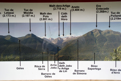 Aran08 047 Vista de del mirador de Vilamòs