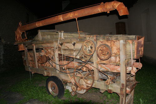 Aran08 063 Màquina de batre