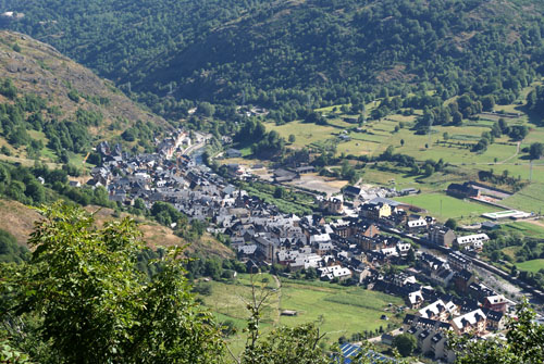 Aran08 231 Bossòst camì del Portillón