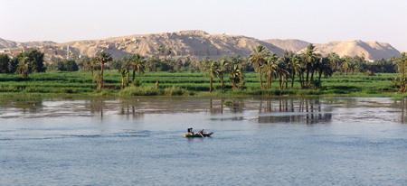 Nil 64 Riba del riu