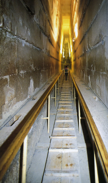 Baix Egipte 16 Keops passadis interior