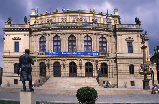 PRAGA 037 Arquitectura de grans dimensions