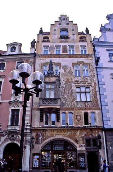 PRAGA 093 Edificis a la plaça de la ciutat Vella